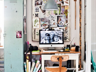 Pokój biurowy w stylu vintage z metalowymi i drewnianymi detalami z patyną (22238)