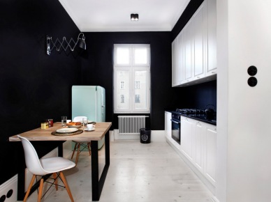 Czarne ściany w kuchni (49034)