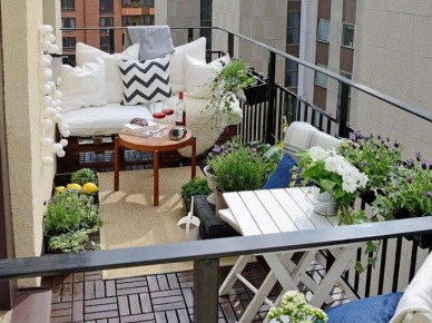 Wiosenne porady Lovingit, czyli jak najlepiej wykorzystać przestrzeń na naprawdę małym balkonie :)