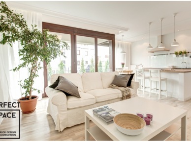 Subtelna aranżacja polskiego mieszkania inspirowana lekko minimalistycznym skandynawskim stylem :)