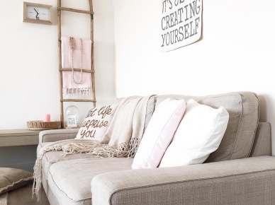 Wnętrze tygodnia z instagramu - inspirujące mieszkanie w pastelowych odcieniach różu i beżu