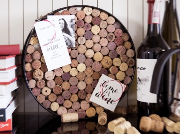 Dekoracyjna tablica z korków od wina DIY (51005)