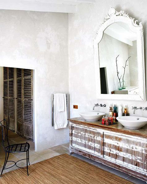 Łazienka w stylu prowansalskim, rustykalnym