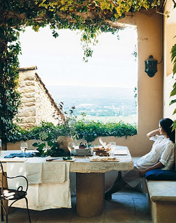Letni stół na tarasie,balkonie i w ogrodzie