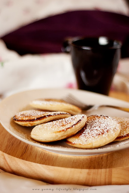 Yummy Lifestyle - Z uwielbienia dla jedzenia.: Bananowe pancakes.