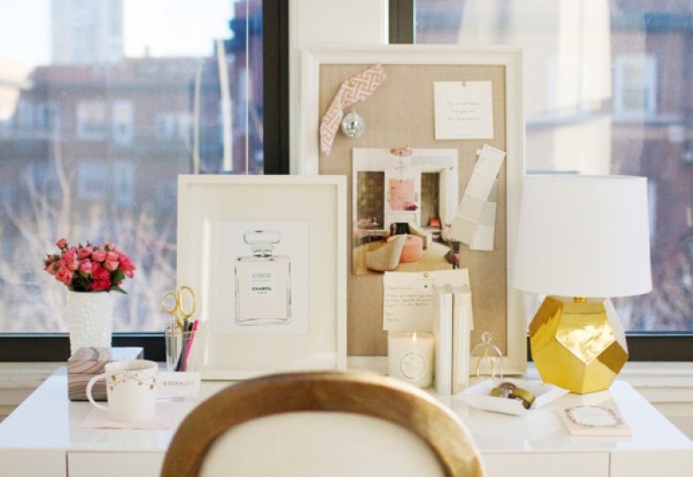 Jak zorganizować przestrzeń do pracy? Inspirujące sposoby na aranżację biurka :) ()