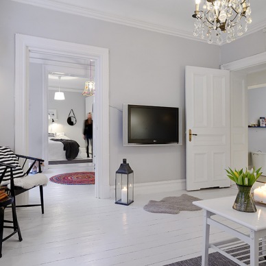 Rola światła i dodatków w skandynawskich wnętrzach na przykładzie przytulnego mieszkania