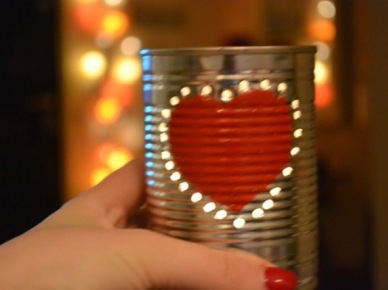 Walentynkowe DIY, czyli jak zrobić świecznik, który stworzy romantyczną aurę w naszym mieszkaniu?