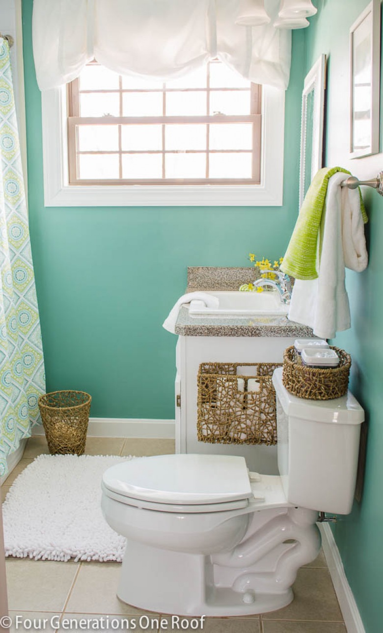 Lekkie i inspirujące before & after, czyli orzeźwiająca aranżacja małej łazienki w soczystych kolorach! ()