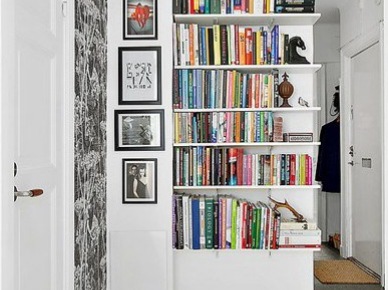 Jak urządzić domową biblioteczkę w małym mieszkaniu ? (24869)