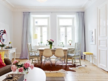 skandynawski aranżacje salonów, to przede wszystkim dominująca biel z doskonałym urządzeniem przestrzeni - ład i...