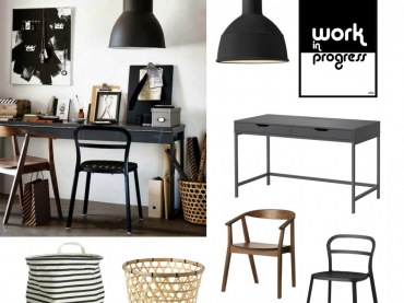 Domowe biuro w czarnych kolorach,aranżacja domowego biura w stylu industrialnym,kącik biurowy w czarnych kolorach,czarne biurko z szufladami,czarne metalowe krzesło biurkowe,drewniane giete krzesło przy biurku,czarne lampy pendant w aranzacji dom (37620)