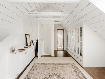 cudowny, biały dom i wnętrze - klasyka wnętrz skandynawskich pełna umiarkowania,elegancji i smaku. wspaniała architektura budynku i otoczenia. Nieskazitelna biel pełna uroku, estetyki i powabu. Ten dom trzeba...