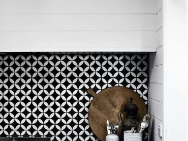 W skandynawskim stylu – Pomysł na ścianę w kuchni – LEMONIZE.ME (27496)