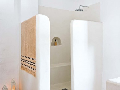 Oryginalna kabina prysznicowa z murku w łazience (51307)