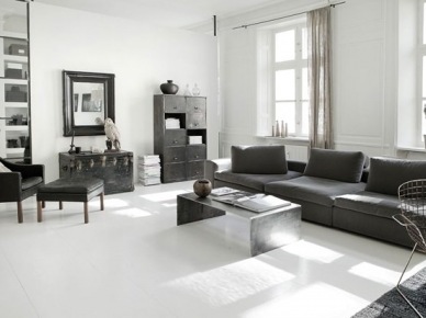 Idealny salon w monochromatycznej aranżacji od bieli i szarości do czerni (21142)