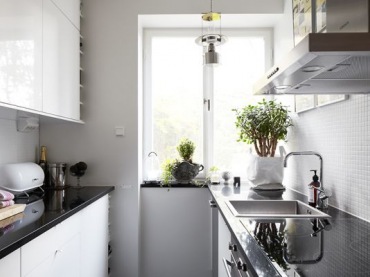 Biało-czarna kuchnia,małe mieszkanie,47m w stylu skandynawskim,jak urządzic małe mieszkanie (33779)