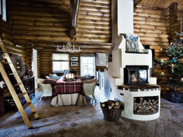 piękny i dom z drewnianych bali - ponadczasowy urok rustykalnych, prostych wnętrz w skandynawskiej scenerii i stylu....