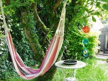 nie wiecie jak urządzić taras lub ogród na czas letniego wypoczynku ? spójrzcie na sympatyczne inspiracje ze stołami,...