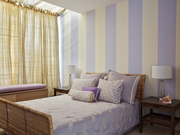 elegancki i wyważony apartament rządzony według zasad feng shui - cały w tonacjach biało-niebieskich, z odrobiną...