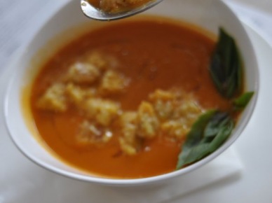 Z cyklu: Zimowe zupy ekspresowo. Krem pomidorowy z gruszką! | Make Cooking Easier (1184)