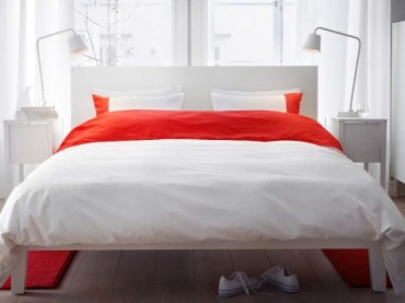 Biało-pomarańczowa sypialnia,sypialnia IKEA,skandynawska sypialnia (33615)