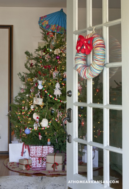 Oryginalna  dekoracja świątecznej  choinki