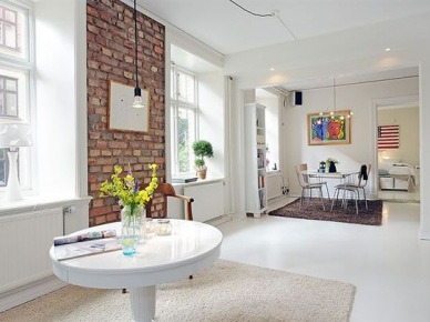 Białe mieszkanie w skandynawskim stylu, w którym detale odgrywają szczególną rolę...
