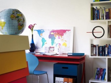 do wyboru - do koloru, czyli domowe biuro w różnorodnych wersjach kolorystycznych i stylowych odmianach. każdy może tu coś dla siebie wybrać...