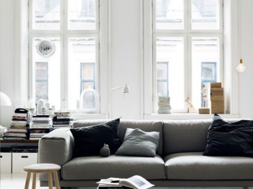 dzisiaj dom szwedzkiej stylistki Emmy Persson Lagerberg - dom pełen światła, mięty i szczypta kontrastu w stylu...