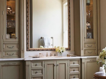 przykłady pięknych łazienek w klasycznym stylu - drewniane meble w różnych wybarwieniach, wykończeniach oraz z...