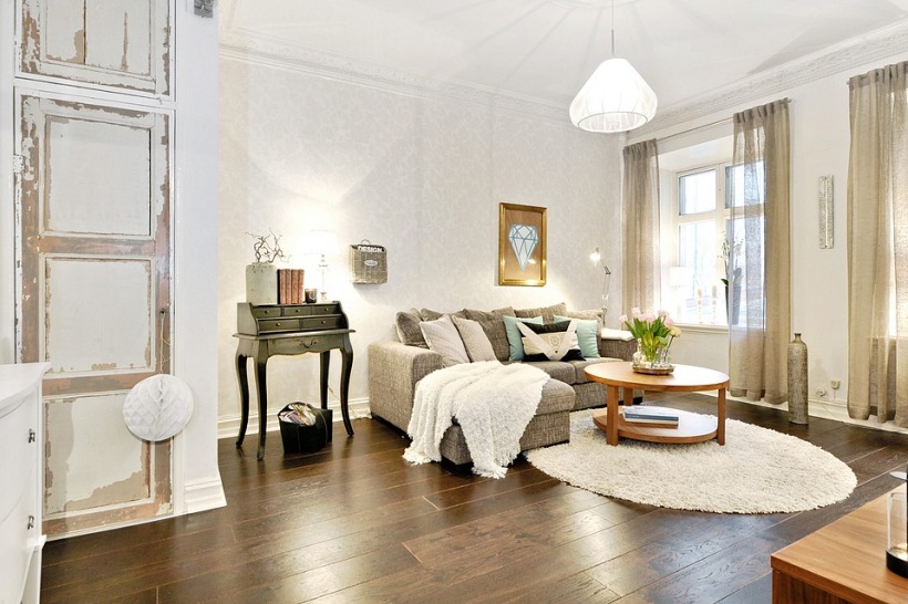 Skandynawski salon z elementami dekoracji w stylu vintage