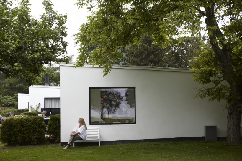 Szeregówka w prostej bryle architektonicznej w Danii