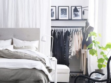 Jak przechowywać ubrania w mieszkaniu bez szafy? – LEMONIZE.ME (27673)