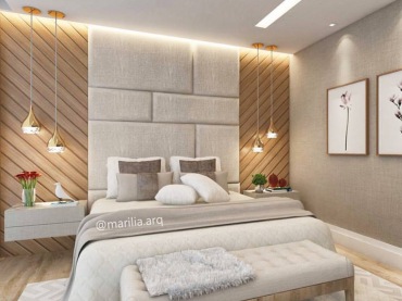 Dekoracja z drewnianych desek na ścianie przechodzi w oryginalne wezgłowie łóżka obite materiałem. Sypialnia nabiera...
