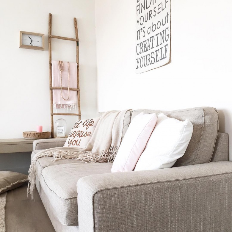 Wnętrze tygodnia z instagramu - inspirujące mieszkanie w pastelowych odcieniach różu i beżu (50469)