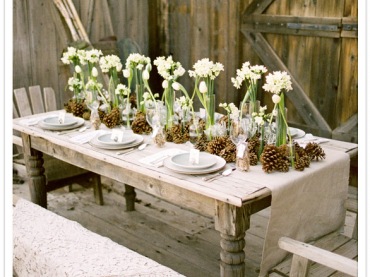 7 pomysłów, na rustykalną aranżację stołu - urok prostoty, naturalnych detali i symbioza z naturą zieleni, kwiatów i...