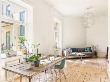 mieszkanie urządzone w stylu minimalistycznym, pomiędzy stylami -nowoczesnym, skandynawskim i z detalami rustykalnymi....