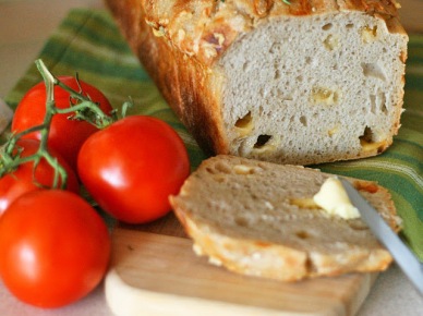 Chleb żytni z serem żółtym (1229)