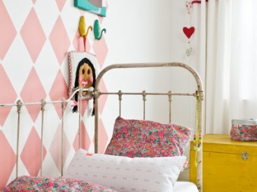 Różowy pokój dla dziecka (32241)