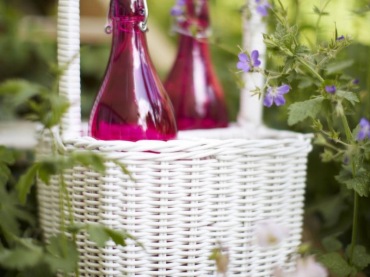 różowo - zielona dekoracja stołu w ogrodzie - czyli letnie smaki i...