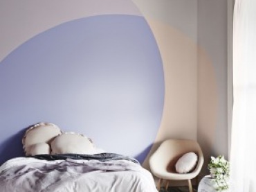 Pastelowe dwukolorowe ściany w sypialni (28322)