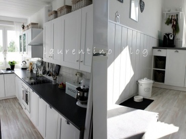 Białe szafki w kuchni (43702)