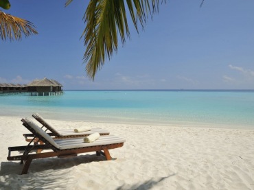 wyjątkowo estetyczny i piękny hotel na Malediwach - spowity w naturalnych materiałach i bieli, Po prostu trzeba go...