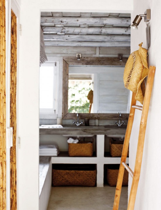 Wiejska łazienka w drewnie i kamieniu