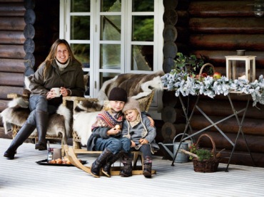 piękny i dom z drewnianych bali - ponadczasowy urok rustykalnych, prostych wnętrz w skandynawskiej scenerii i stylu....