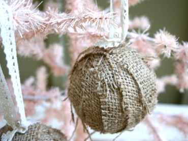 piękne, proste i polecane - dekoracje świąteczne z użyciem zwykłego worka, czyli juty - gorąco polecam !