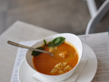 Z cyklu: Zimowe zupy ekspresowo. Krem pomidorowy z gruszką! | Make Cooking Easier (1182)