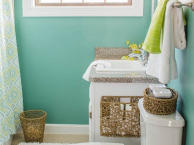 Lekkie i inspirujące before & after, czyli orzeźwiająca aranżacja małej łazienki w soczystych kolorach!