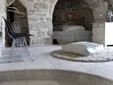 Letnia sypialnia w kamiennej rezydencji (17006)